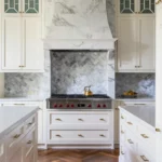 35 Stunning Kitchen Backsplash Ideas for White Cabinets You’ll Love