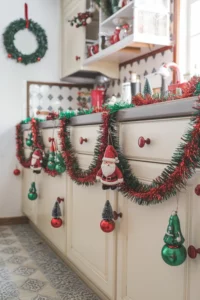 34-red-green-kitchen-cupboard-accents (3)